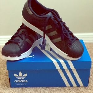 Adidas Superstar J.